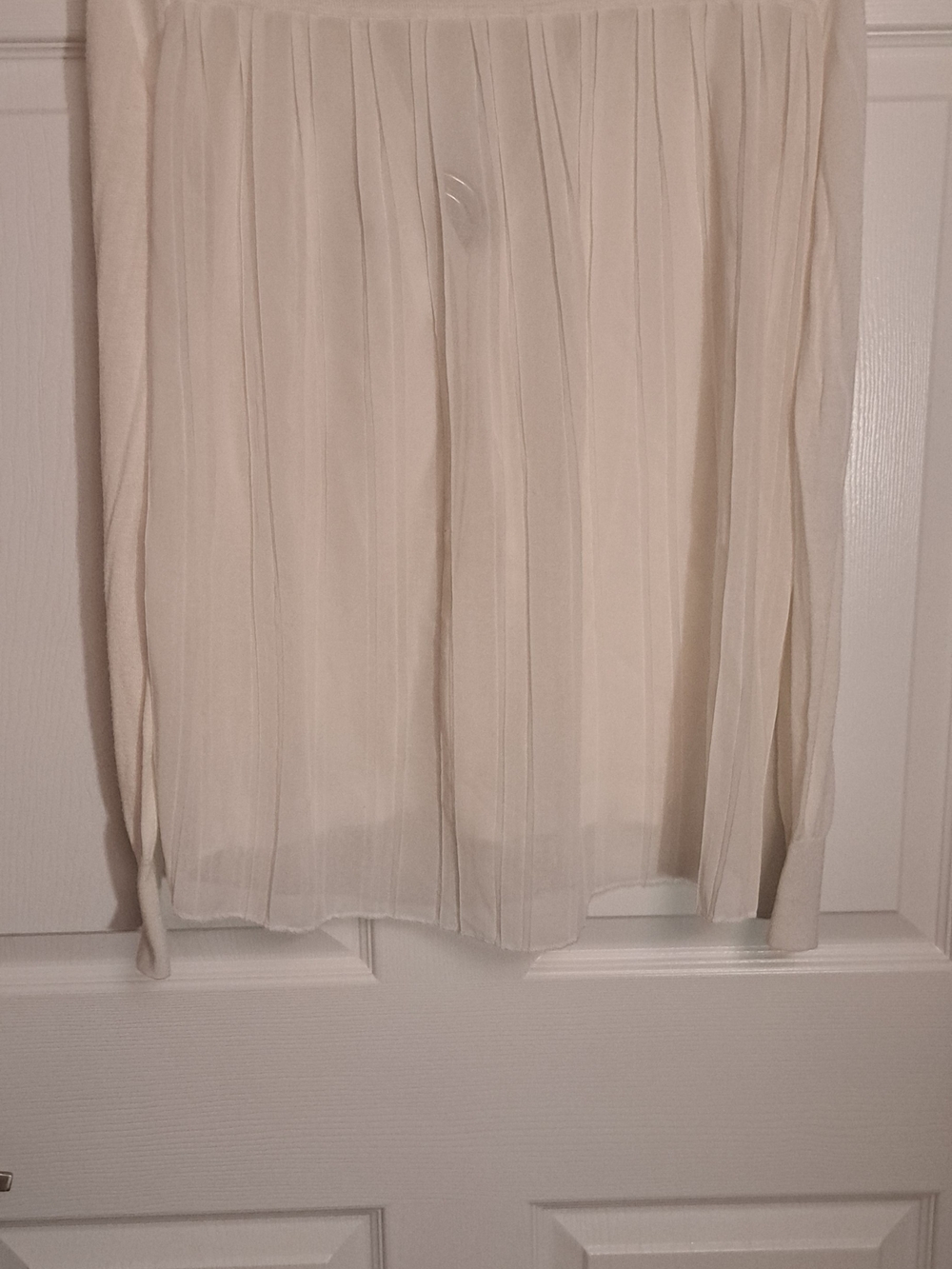 Lightweight Sheer Ivory V-Neck Button Cardigan/Blouse/Top Size Medium/Large - Picture 7 of 14